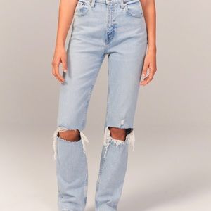 COPY - Abercrombie 90’s Straight Jeans